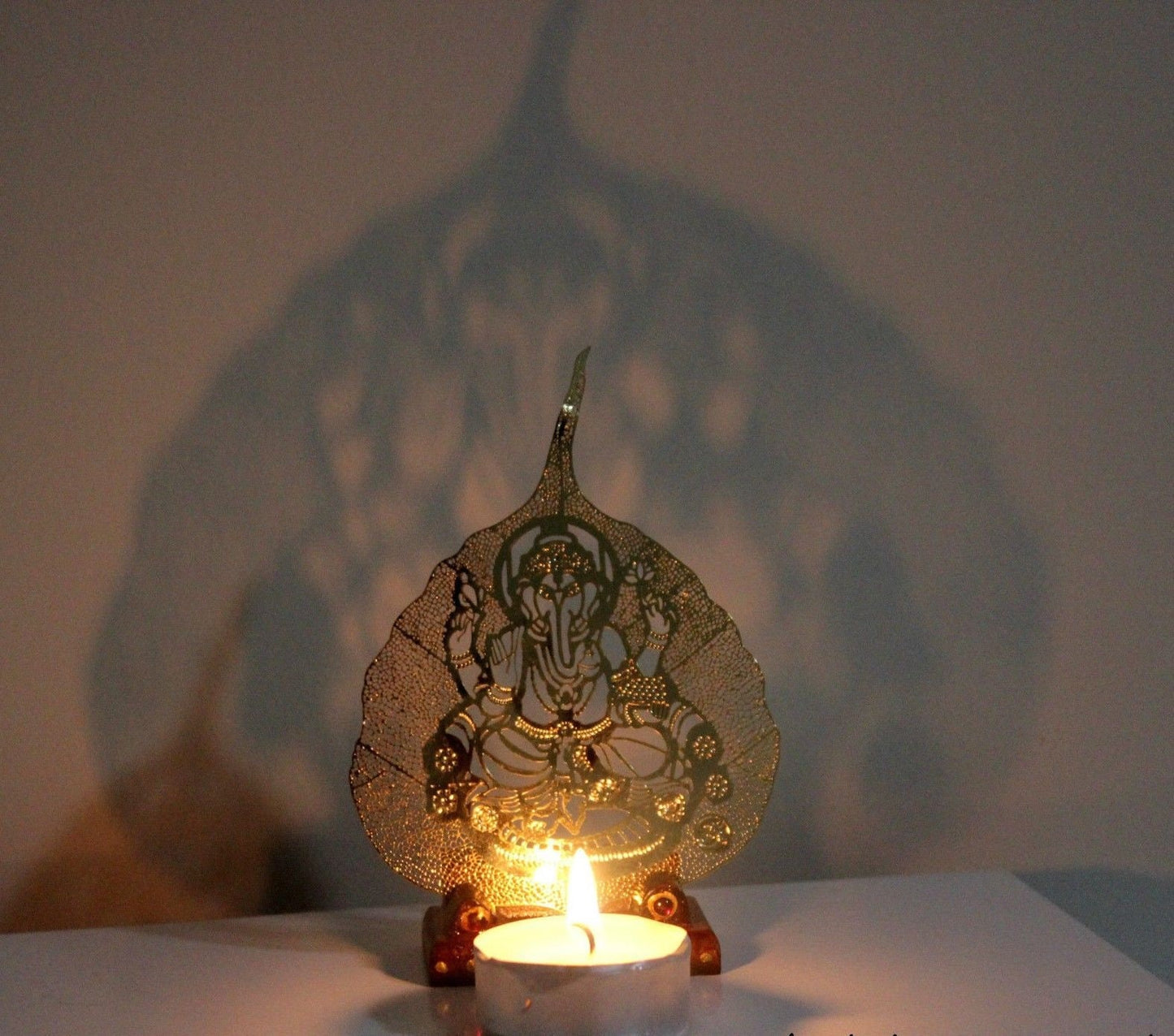 Ganesha Metal Leaf for meditation, healing and Reiki - Metal carved Leaf Ganesh - Can be used as Tea Light Candle Holder - Gift for Him/Her