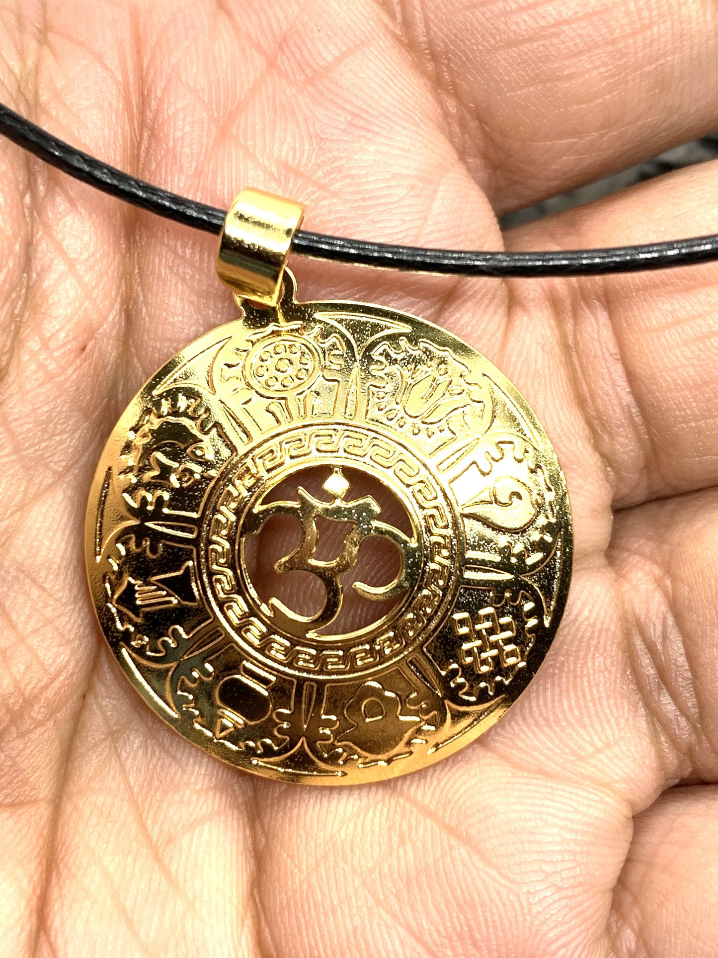 AUM 8 LUCKY SYMBOL Zen Pendant, Om Necklace Yoga Jewellery Spiritual Meditation Gifts Om Choker mens unisex Tibetan Style Mindfulness Gifts