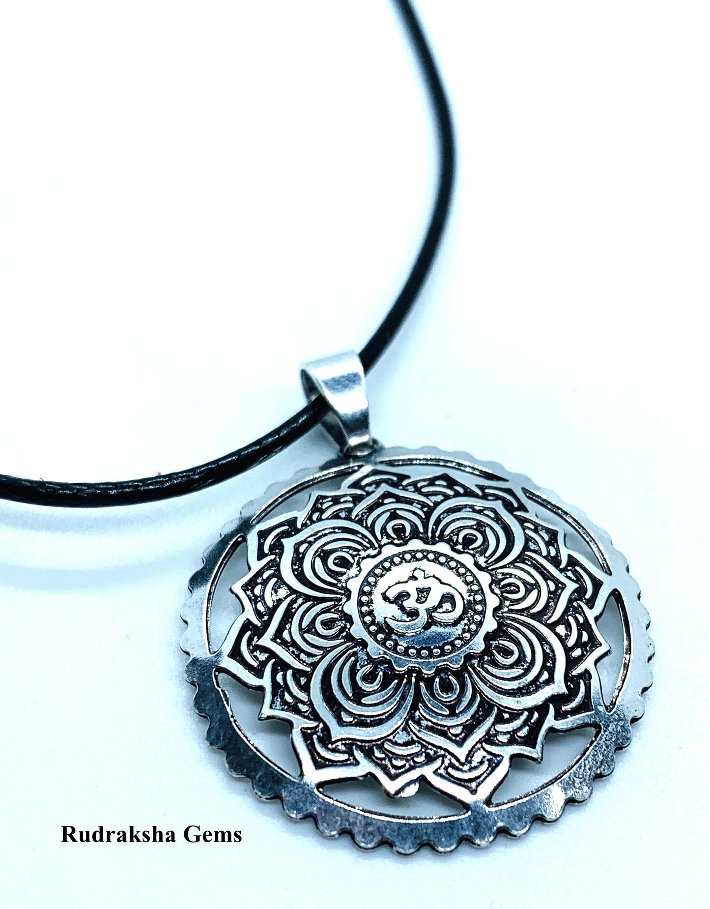 Om Mandala Zen Pendant Rangoli Necklace Yoga Jewellery Spiritual Aum Meditation Gifts Om Choker mens unisex Tibetan Style Mindfulness Gifts