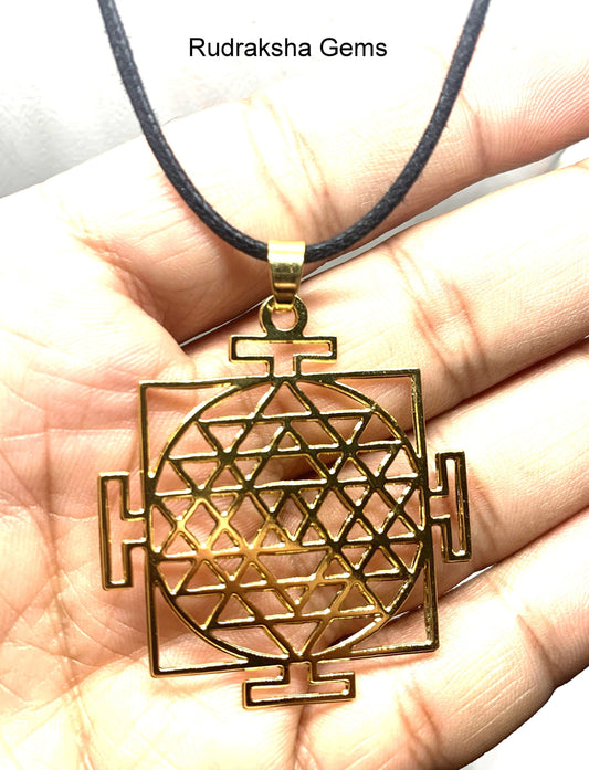 Sri Yantra Sacred Geometry Necklace Talisman Pendant Necklace, Sri Yantra Pendant, Mandala Necklace, Brass pendant Yoga Necklace, Good Gift