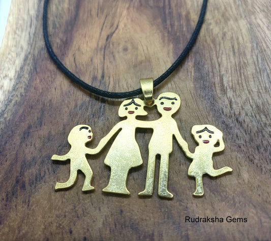 Family Necklace, Beautiful Jewellery, Perfect Gift, Minimalist Gift, gift for Mum, Christmas Gift, Family Premium Quality pendant, Love