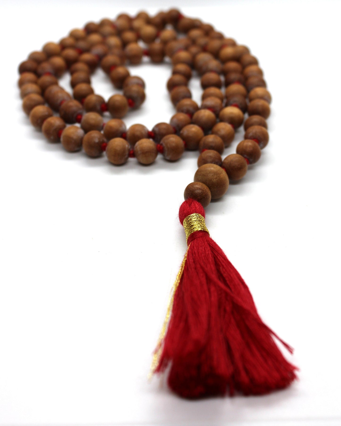 Natural Fragrant 100+1 Beads Sandalwood Handmade Mala Hindu Prayer Beads Mala Yoga Mediation Chandan Mala Handmade With Red cotton Tassel OM